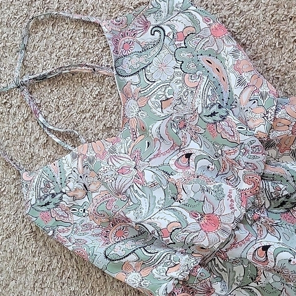 Cupcake and Cashmere Paisley Cropped Romper NWT - Picture 7 of 12